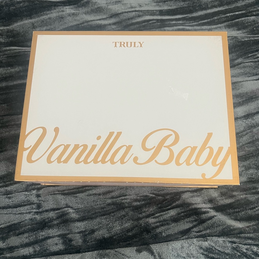 Truly Vanilla Baby 3 Piece Set - White & Gold